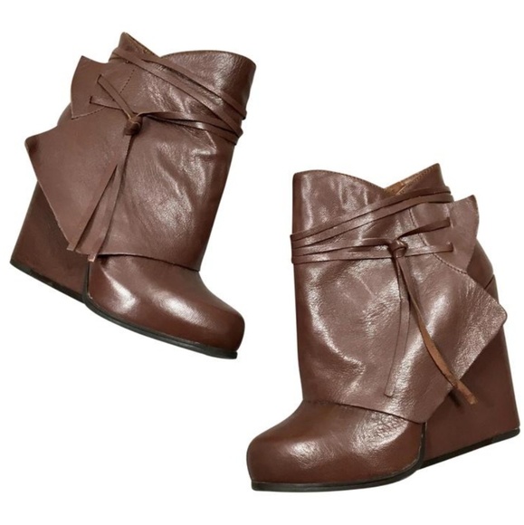BCBGeneration Shoes - *NEW* BCBG Ankle Wedge Bootie